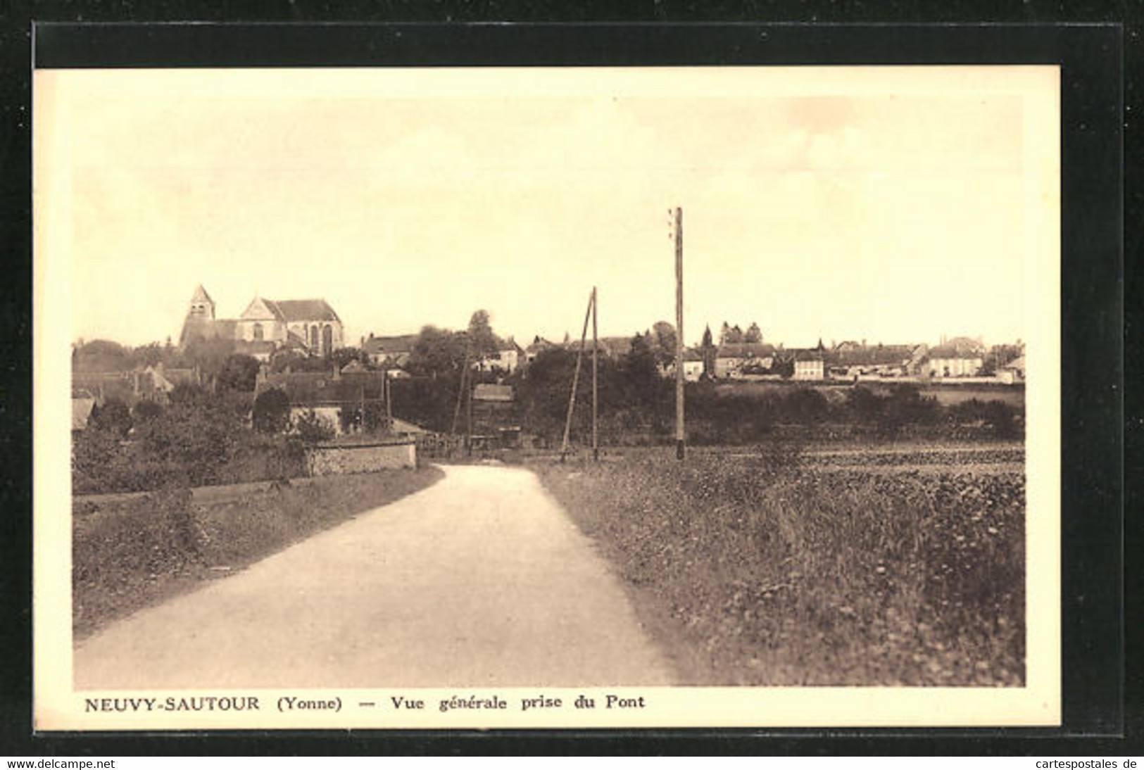 CPA Neuvy-Sautour, Vue Generale Prise Du Pont - Neuvy Sautour