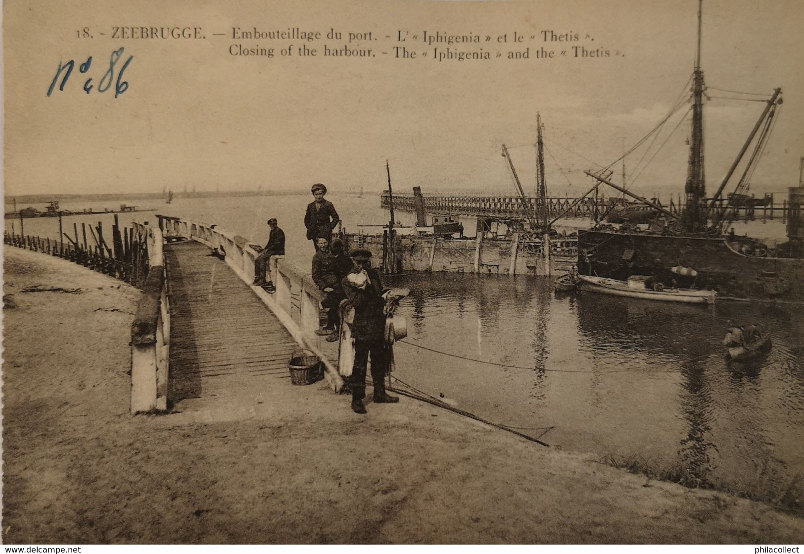 Zeebrugge // Embouteillage Du Port L' Iphigenia Et Le Thetis 19?? - Zeebrugge