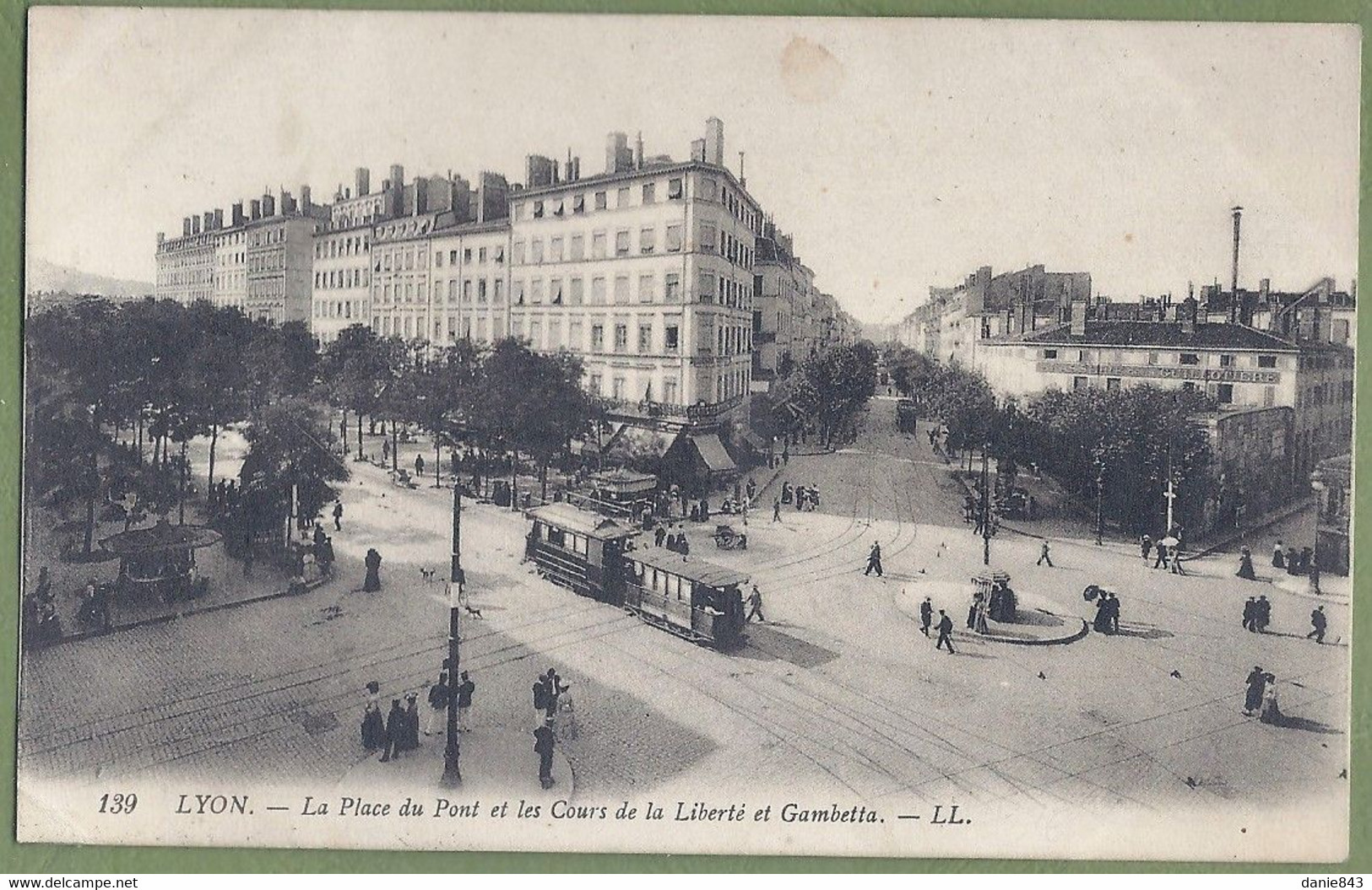 60 CP - TRES BON LOT DE TRAMWAYS EN FRANCE - petites cartes toutes scannées - nombreuses belles animations - TW/3