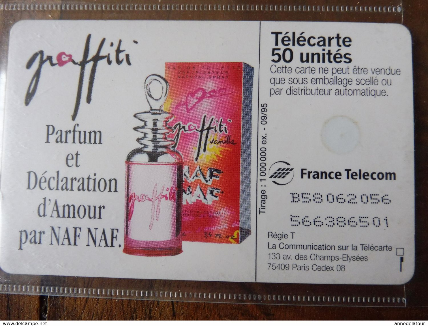 10 télécartes (parfums ,beauté) FRANCE TELECOM  -> Belle rousse, Rouge à lèvres, Naf Naf, Animatic, Yves Rocher, Epicéa