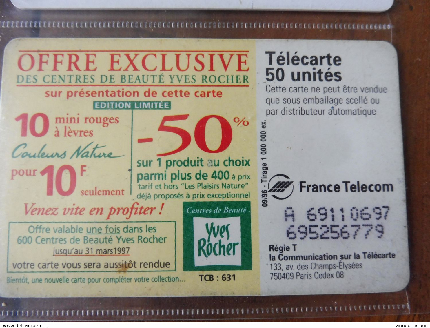 10 télécartes (parfums ,beauté) FRANCE TELECOM  -> Belle rousse, Rouge à lèvres, Naf Naf, Animatic, Yves Rocher, Epicéa