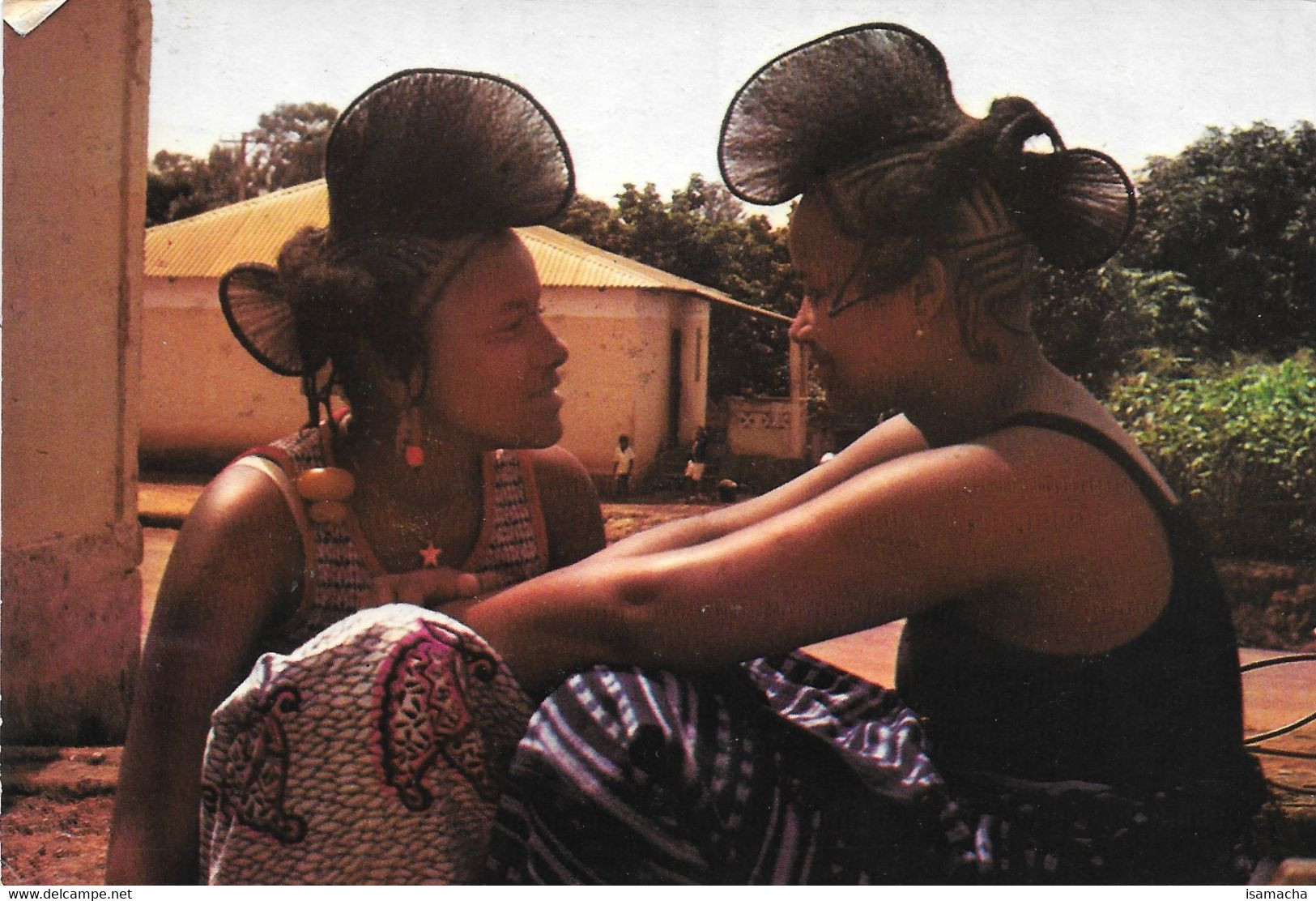 COIFFURE TRADITIONNELLE DE GUINÉE - Guinée