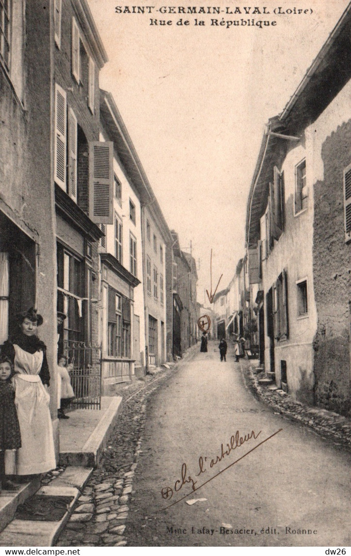 St Saint-Germain-Laval (Loire) Rue De La République - Edition Mme Lafay Besacier, Roanne - Saint Germain Laval