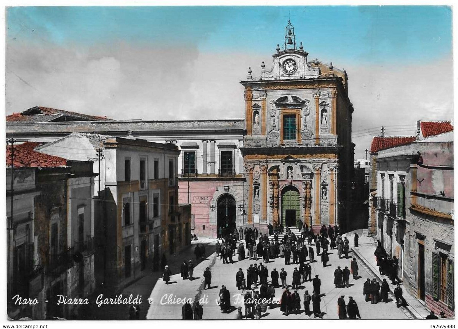 Naro (Agrigento). Piazza Garibaldi. - Agrigento