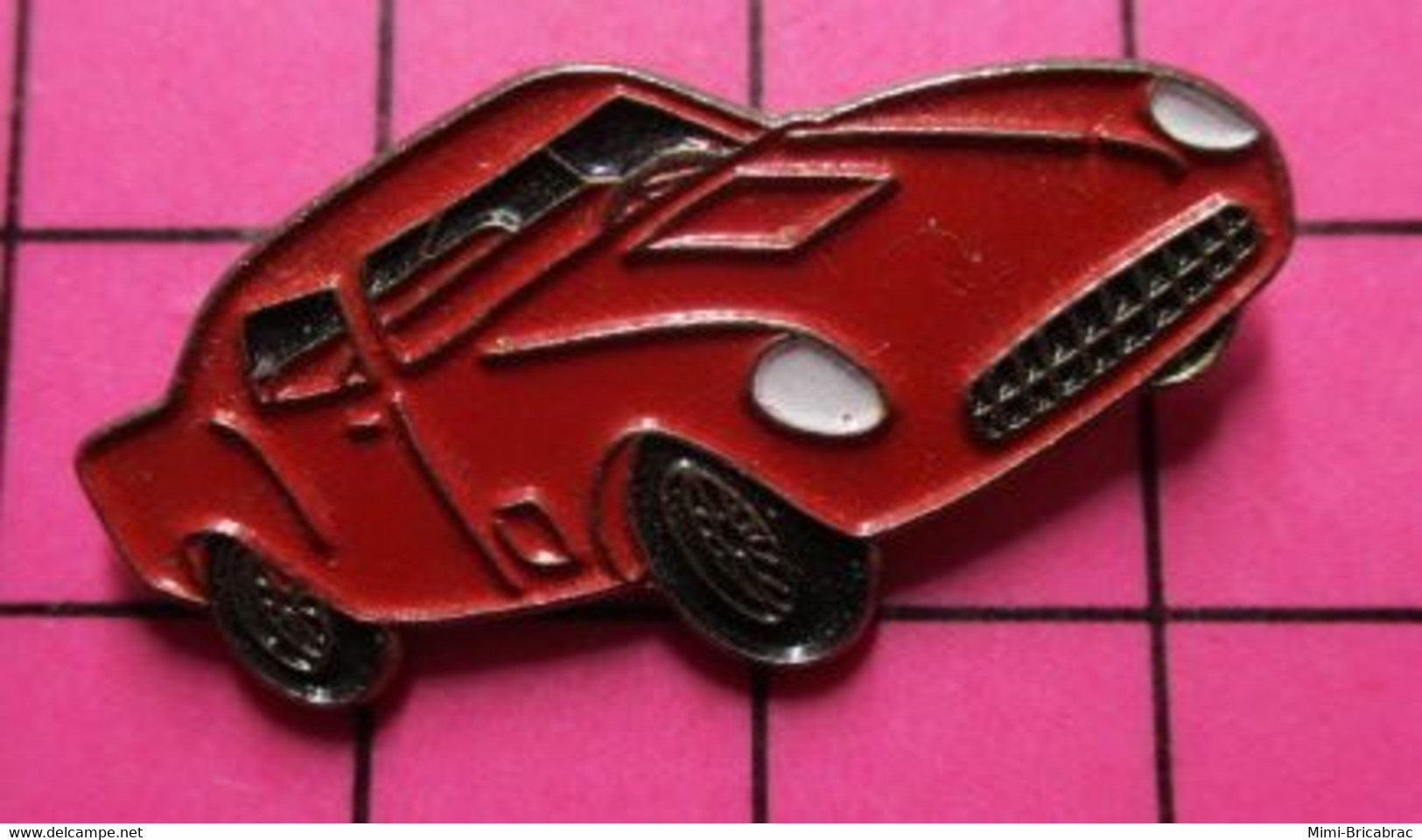Ferrari - 317 Pin's Pins / beau et rare / THEME : AUTOMOBILES / PETITE Ferrari - 317 Pin's Pins / beau et rare / THEME : AUTOMOBILES / PETITE