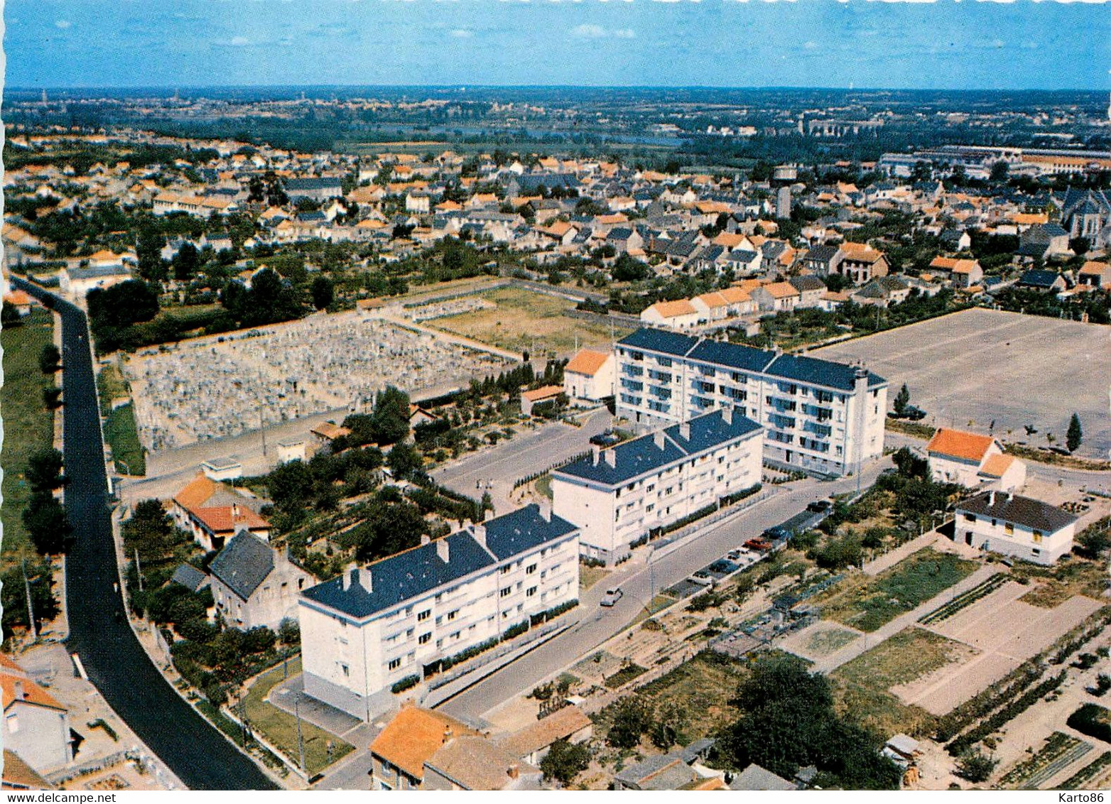 La Montagne * Vue Aérienne Sur Les HLM Et Place Du Marché - La Montagne