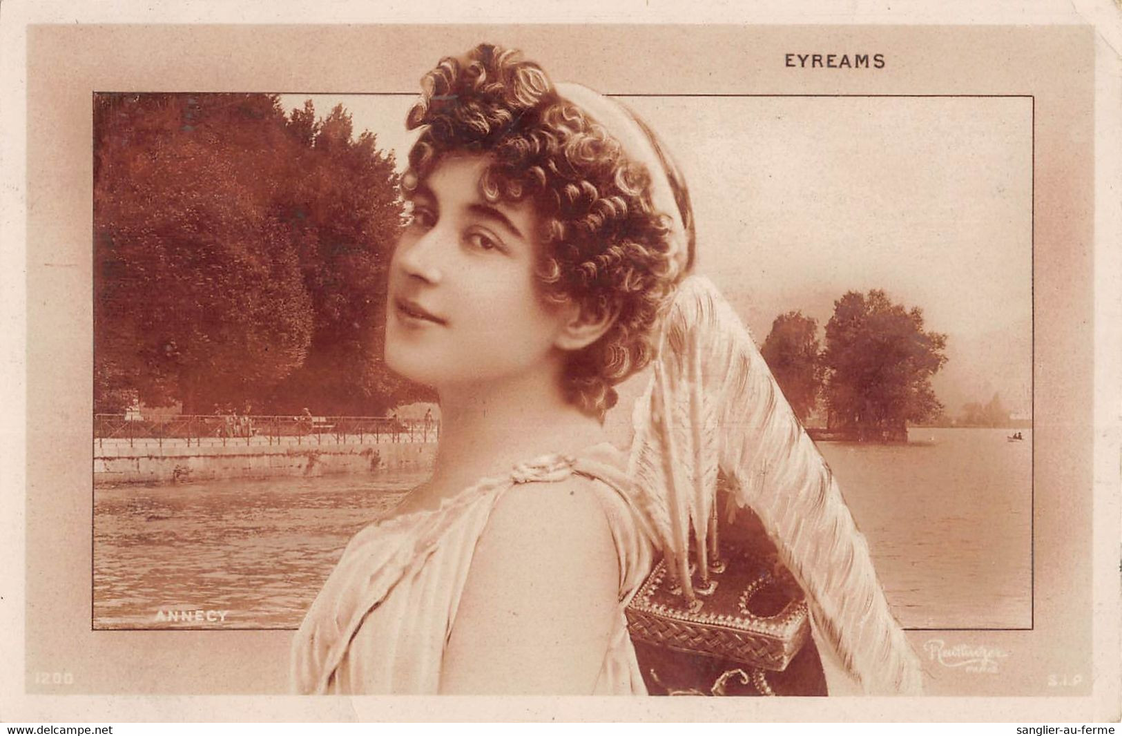 CPA 74 ANNECY LAC D'ANNECY AVEC UNE FEMME DES ANNEES 1900 PAR REUTLIGNER - Annecy