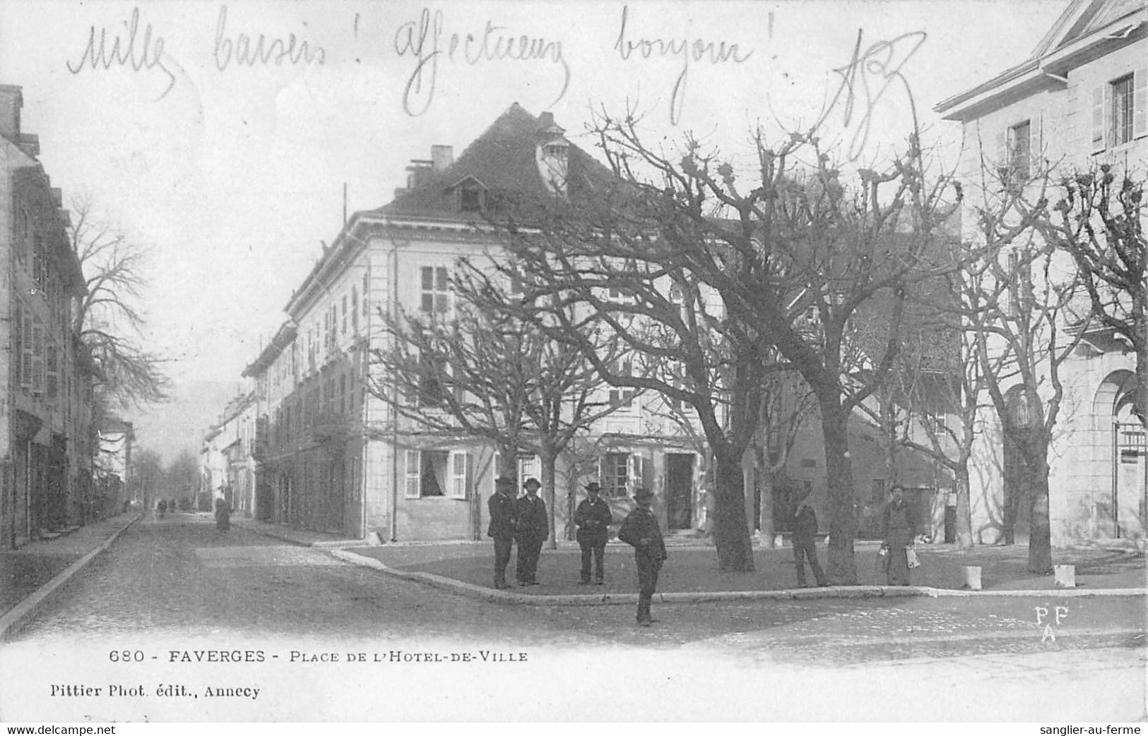 CPA 74 FAVERGES PLACE DE L'HOTEL DE VILLE - Faverges