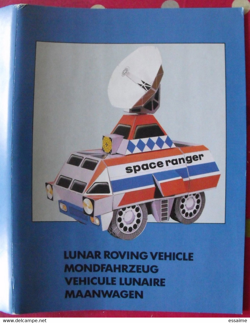 Véhicule Lunaire Grand Format En Carton Prédécoupé. 1983 Eindhoven Druk. 10 Pages Format A4 - Kartonmodellbau  / Lasercut