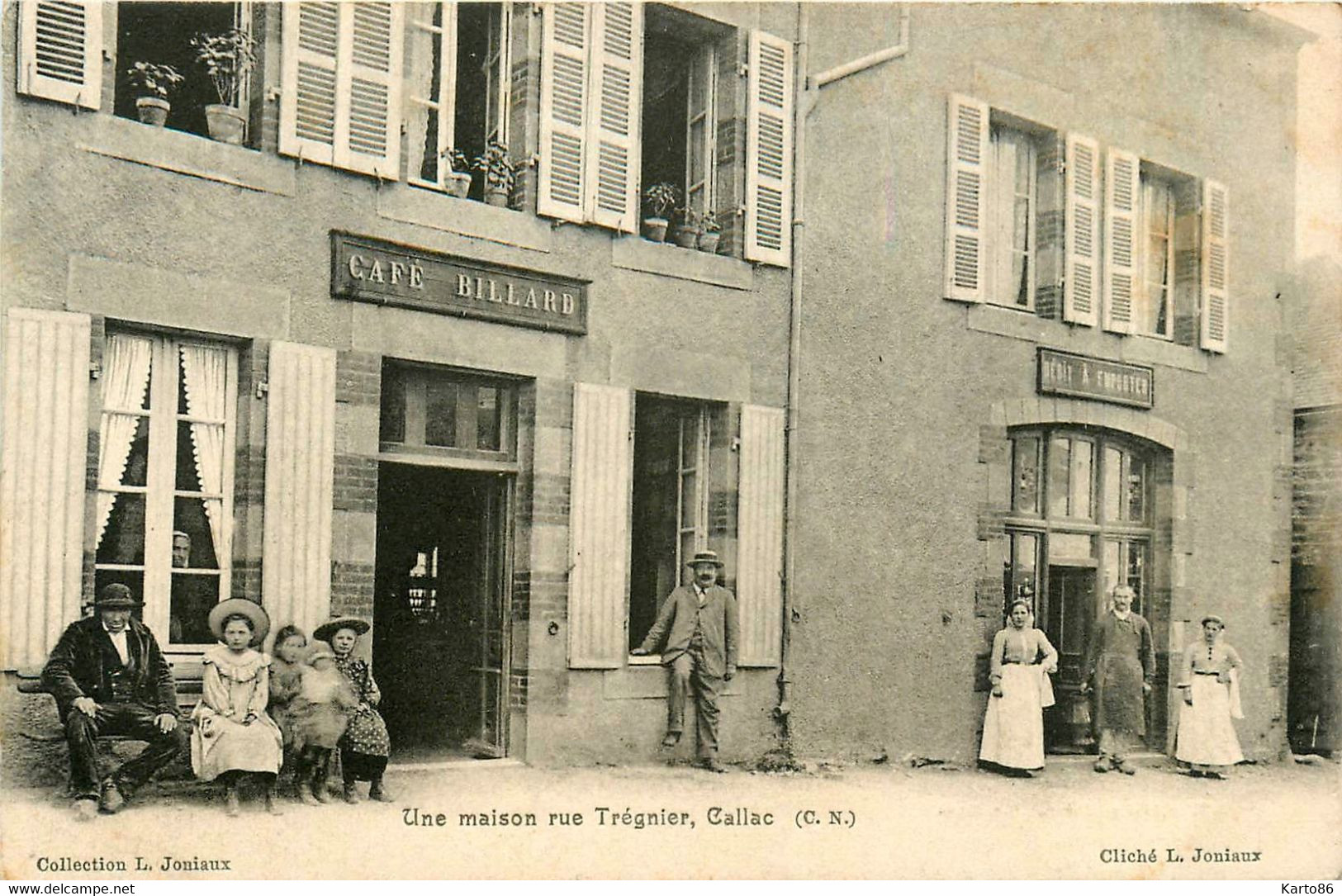 Callac * Rue Trégnier * Une Maison Et Villageois Du Village * Café Billard , Débit à Emporter - Callac