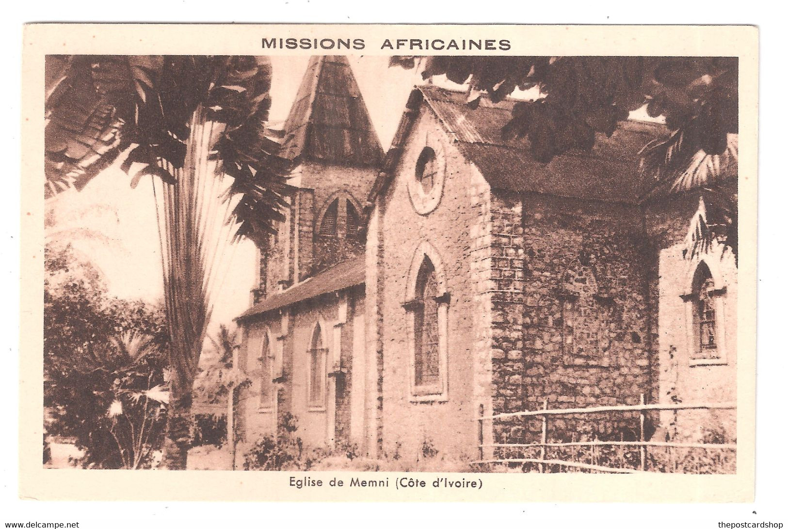 CPA  COTE D'IVOIRE - AFRIQUE - Missions Africaines - Eglise De MEMNI - CÔTE D'IVOIRE  MISSIONS AFRICAINES AFRIQUE - Ivory Coast