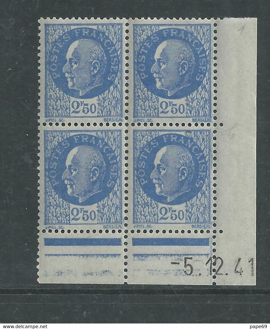 France N° 520 XX : Type Maréchal Pétain : 2 F. 50 Outremer  En Bloc De 4 Coin Daté Du 5 . 12 . 41 ; Sans Charnière, TB - 1940-1949