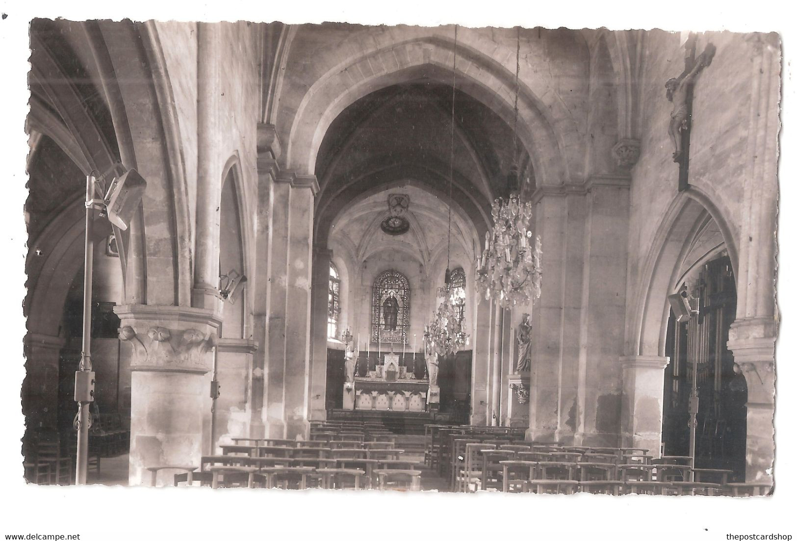 Saint-Ouen-l'Aumone. L'église INTERIEUR UNUSED MESSAGE TO THE BACK - Saint-Ouen-l'Aumône