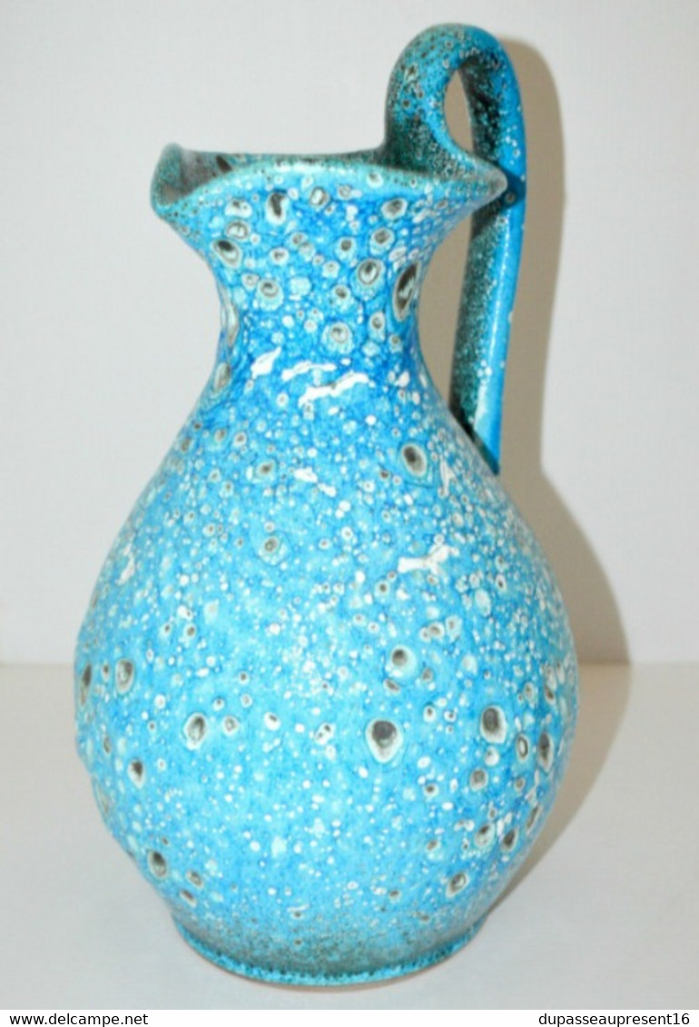 SUPERBE GRAND VASE AIGUIERE VALLAURIS VOLCANIQUE BLEU 1970 SEVENTIES 70' VINTAGE collection déco vitrine