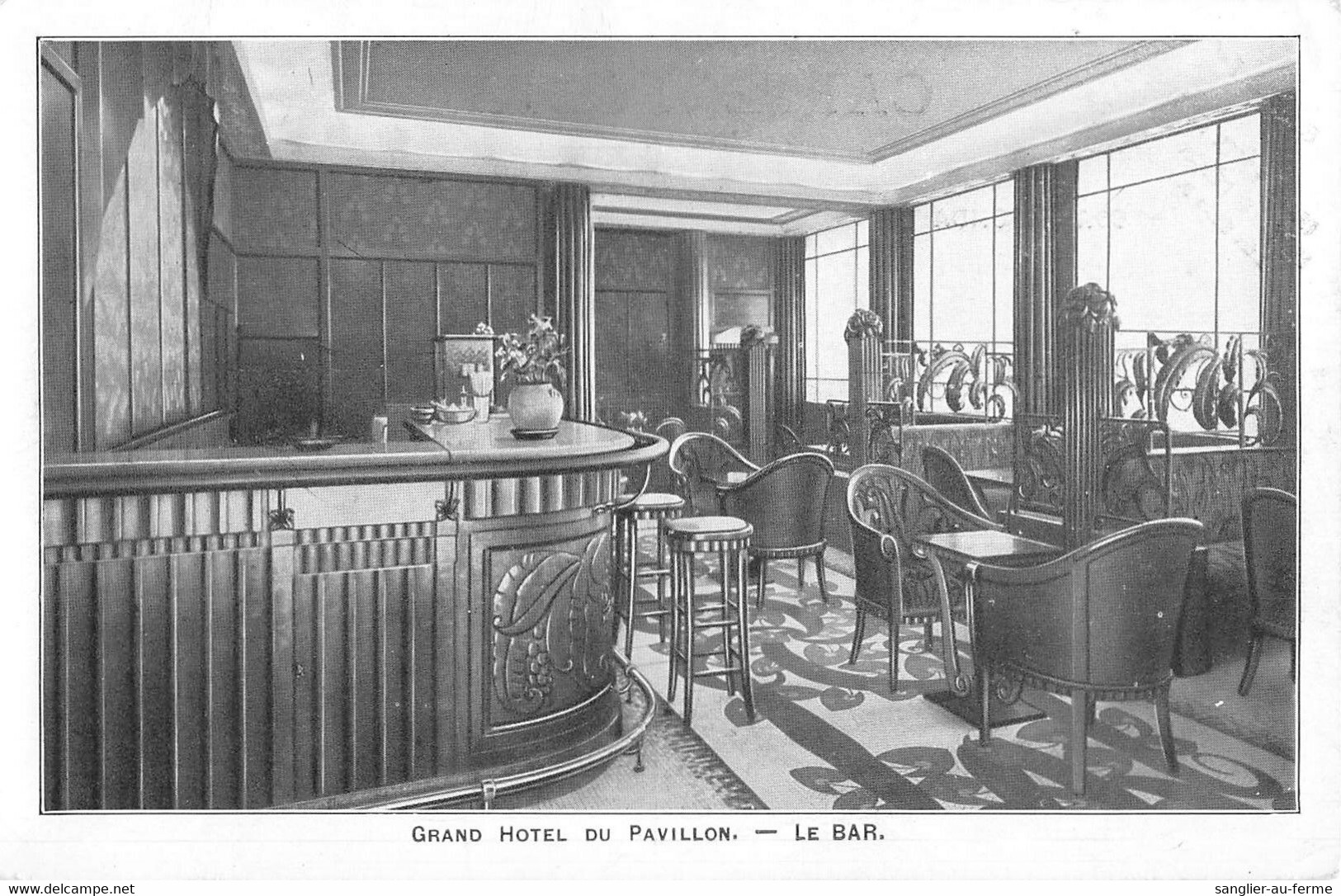 CPA 75 PARIS Xe GRAND HOTEL DU PAVILLON RUE DE L'ECHIQUIER LE BAR - District 10