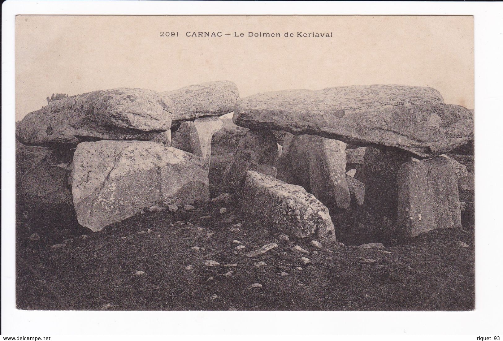 2091 - CARNAC - Le Dolmen De Kerlaval - Carnac