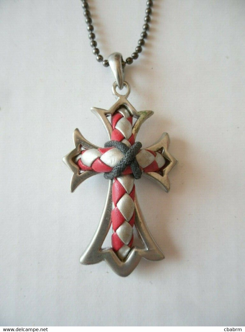 CROIX ( ROUGE ET GRISE ) Pendentif Métal - Pendentifs