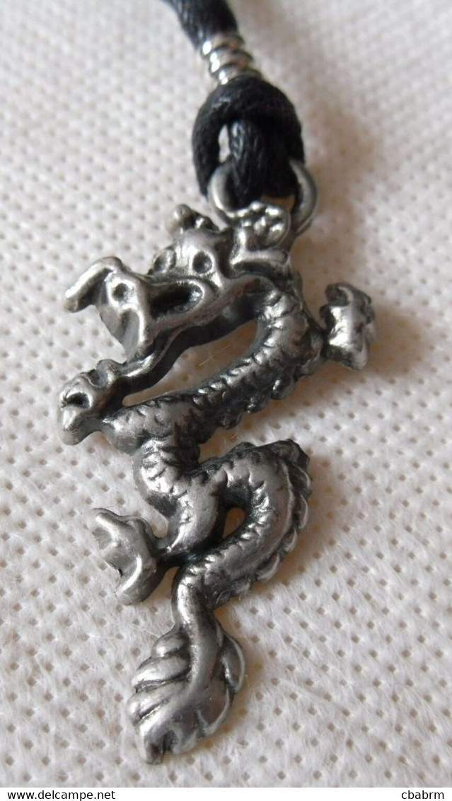 DRAGON Pendentif Métal Avec Cordon Réglable - Pendentifs