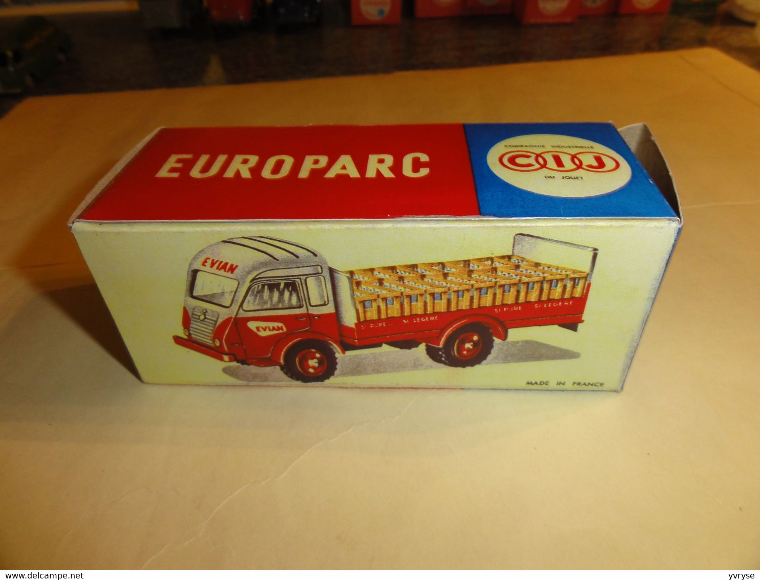 Boite Vide Réédition CIJ 3/94 Camion EVIAN - CIJ