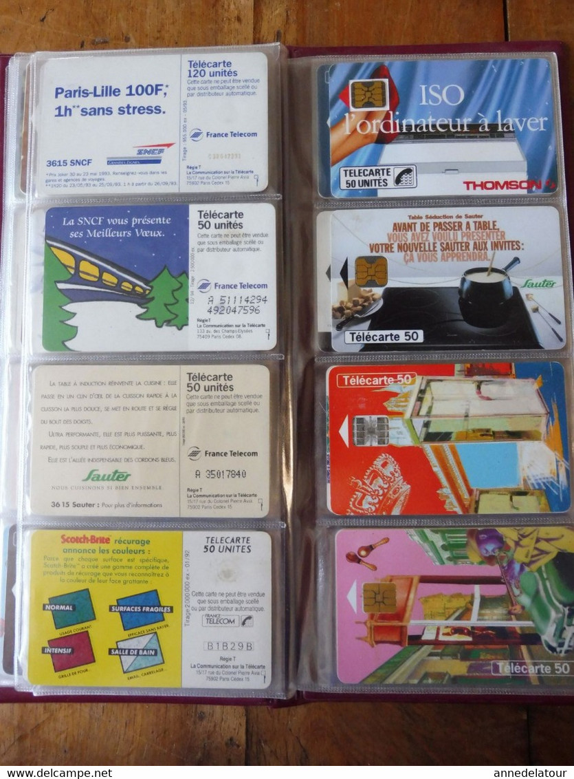 Lot de 48 TELECARTES (Cartes téléphoniques) diverses dans son classeur a pochettes