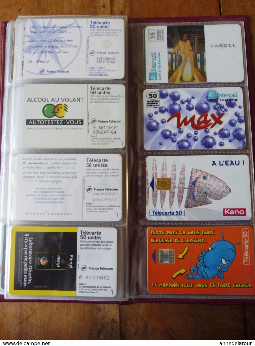 Lot de 48 TELECARTES (Cartes téléphoniques) diverses dans son classeur a pochettes