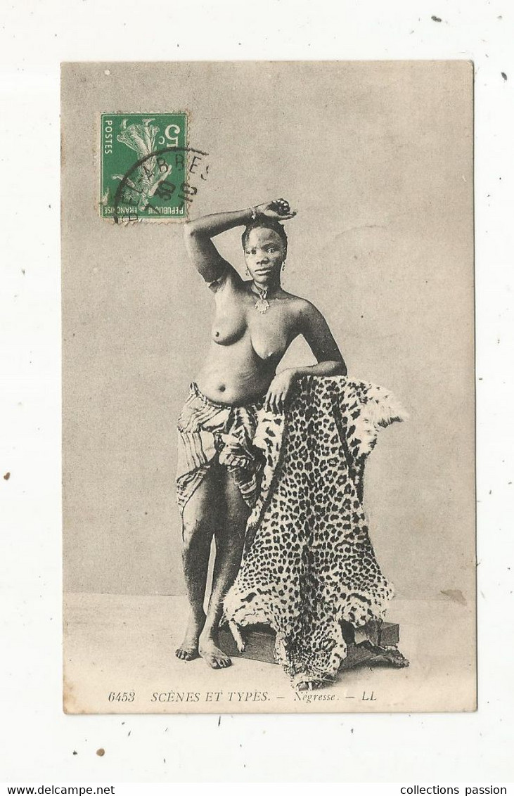 Cp, Ethnique , Afrique , Scénes Et Types , Négresse , écrite 1912 , Seins Nus - Africa