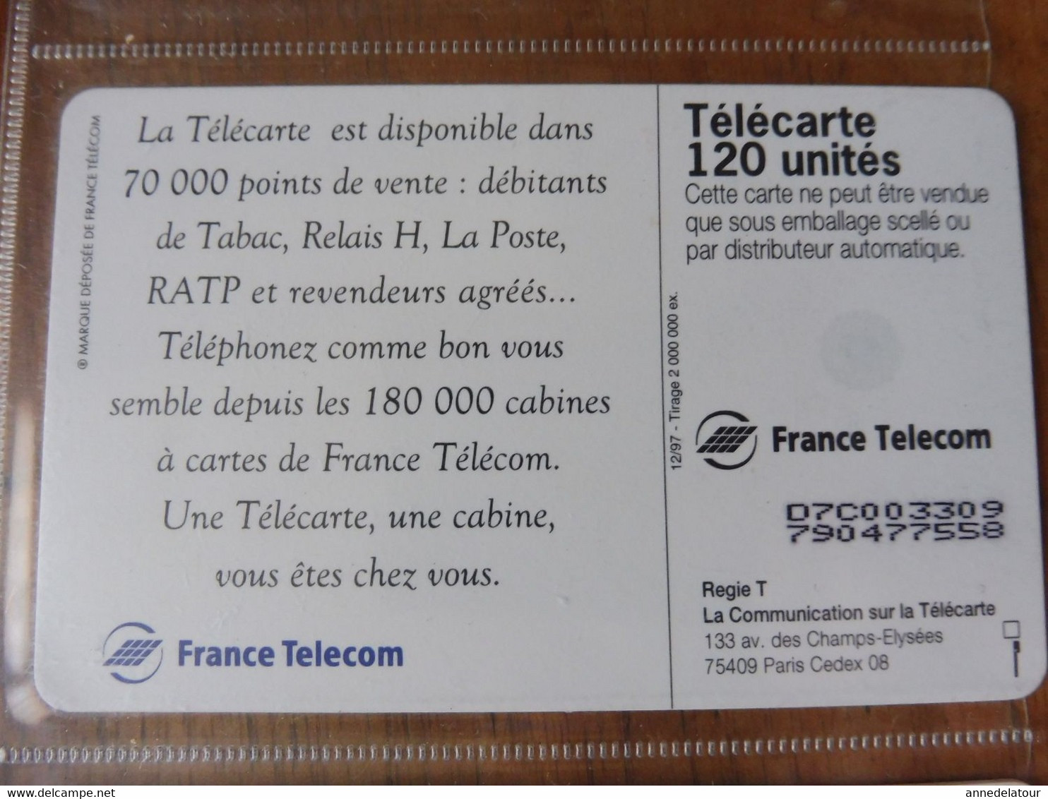 8  Télécartes  FRANCE TELECOM    publicités pour les cabines téléphoniques ; etc