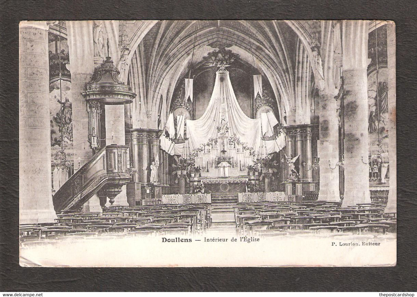 CPA SOMME 80 DOULLENS  INTERIEUR DE L'EGLISE - P LOURION EDITEUR - Doullens