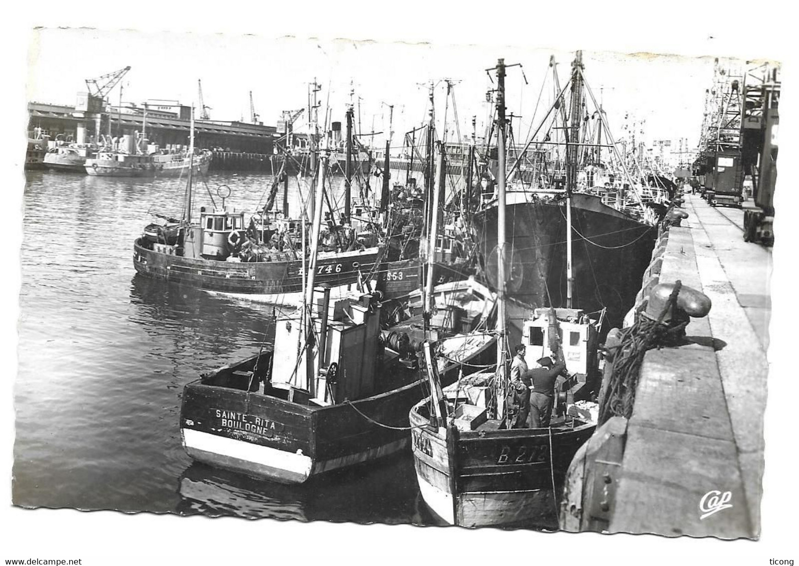 BOULOGNE SUR MER PAS DE CALAIS - LE PORT DE PECHE ( VUE DU SAINTE RITA ) PHOTOGAPHIE VERITABLE CAP PARIS, - Boulogne Sur Mer