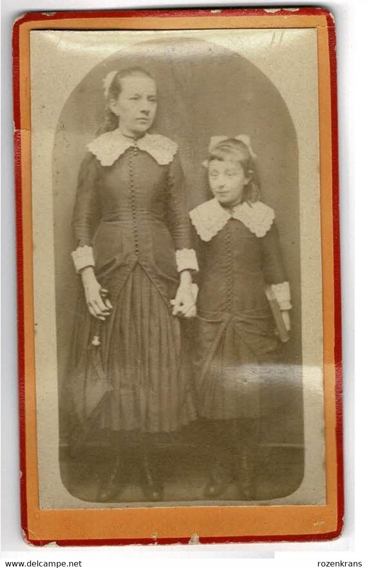 Oude Foto CDV Karton Cabinet Portrait Carte De Visite Photographe Children Filles Enfants Girls Old Photo Costume Dress - Non Classés