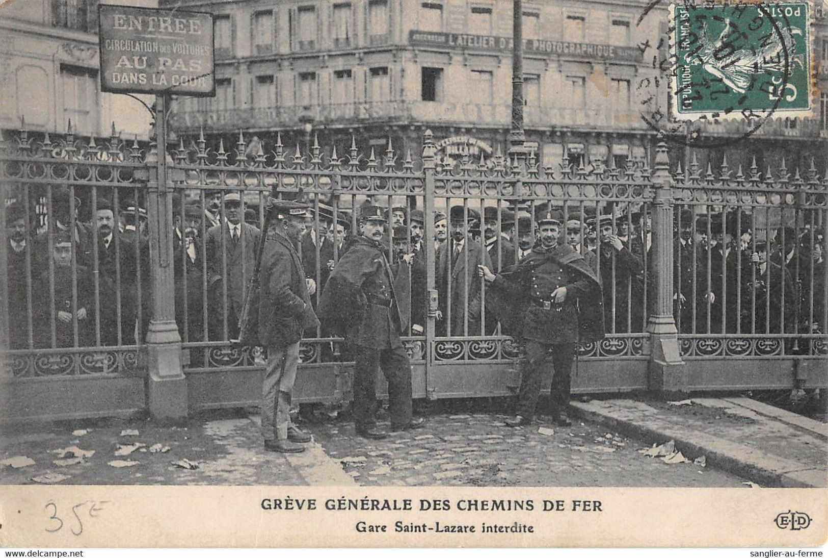 CPA 75 PARIS GREVE GENERALE DES CHEMINS DE FER GARE SAINT LAZARE INTERDITE - Other & Unclassified