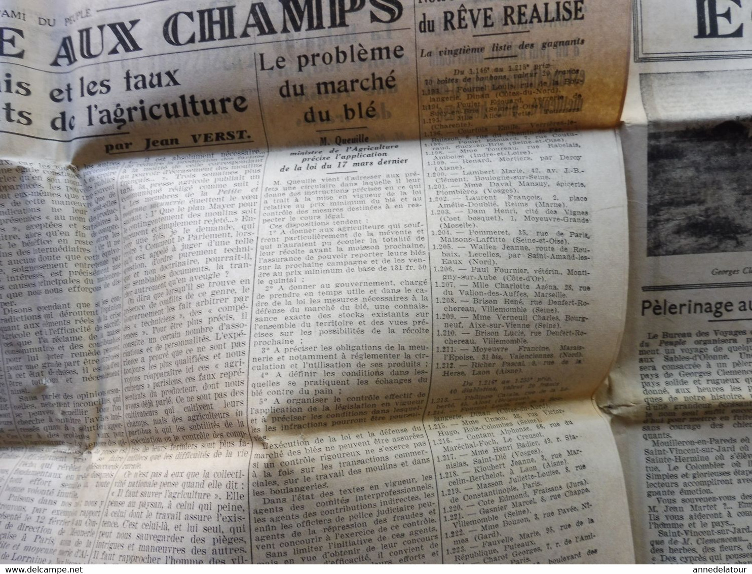 1934 Alors que 850000 étrangers travaillent en France 350000 chômeurs français tendent la main ; etc ( L'AMI DU PEUPLE )