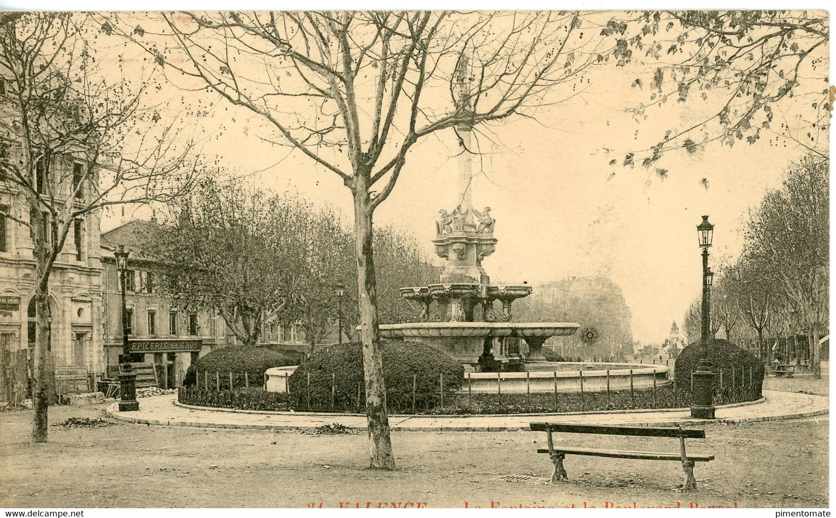 VALENCE LA FONTAINE ET LE BOULEVARD BANCEL - Valence