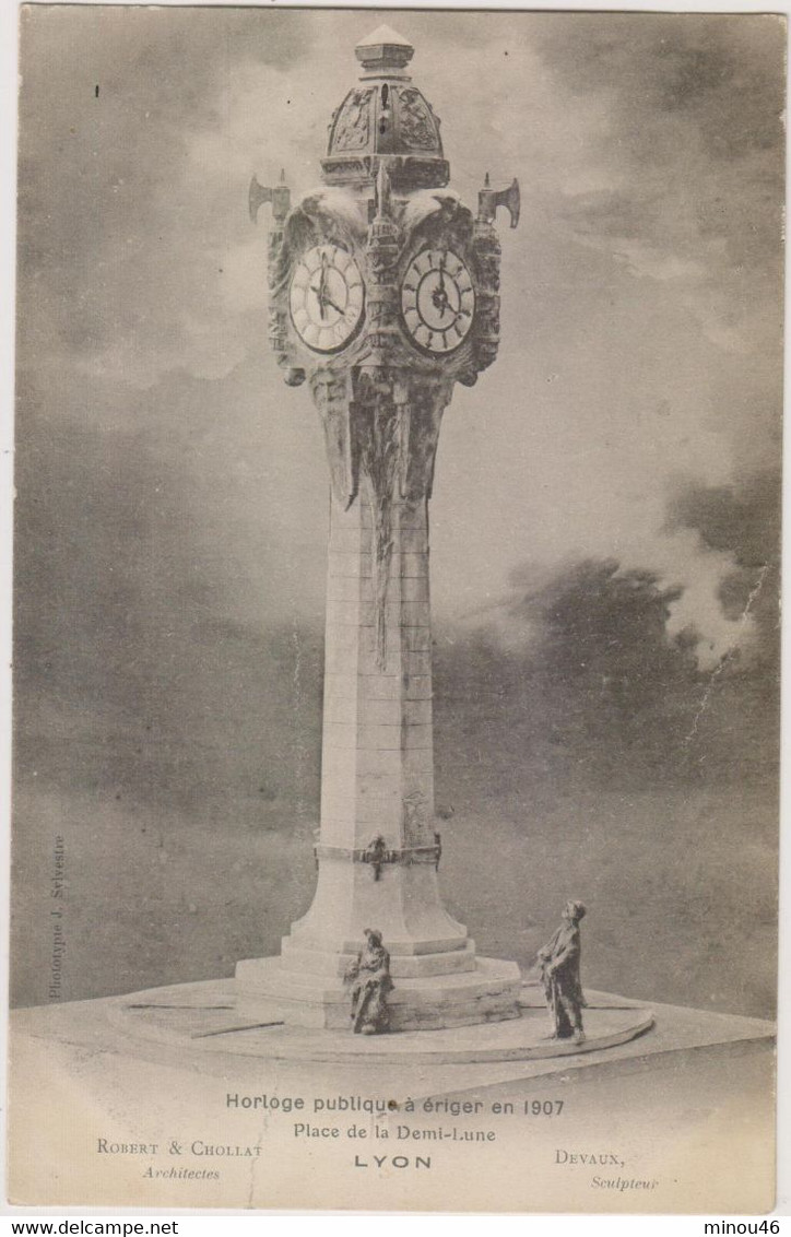LYON TASSIN :  : Tres Rare Cpa Avec Cette Vue De L Horloge Publique A Eriger En 1907 Place Demi-lune.1907.MINI PLI BAS. - Other & Unclassified