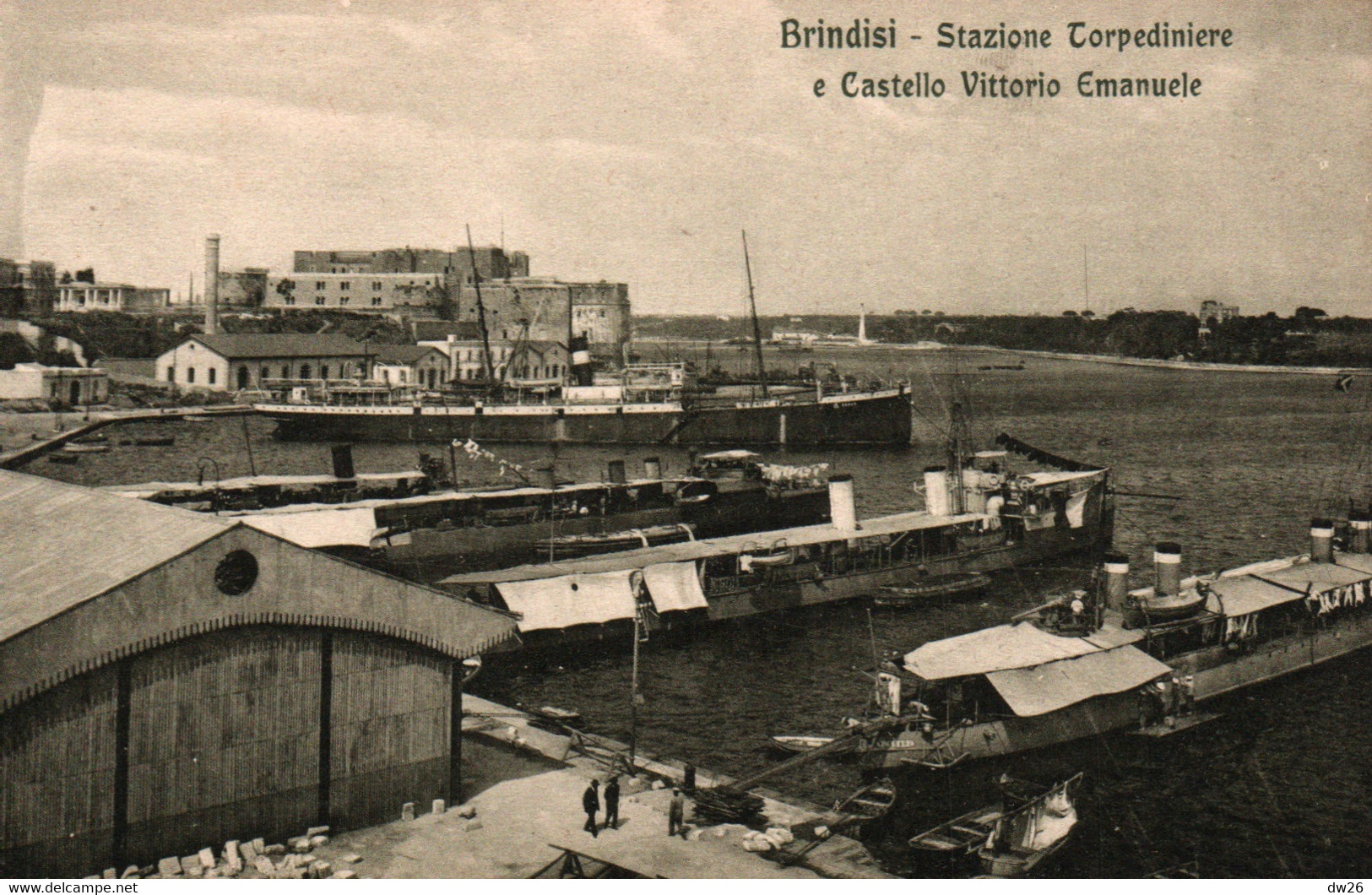 Brindisi - Stazione Torpediniere E Castello Vittorio Emanuele - Carte Non Circulée - Brindisi