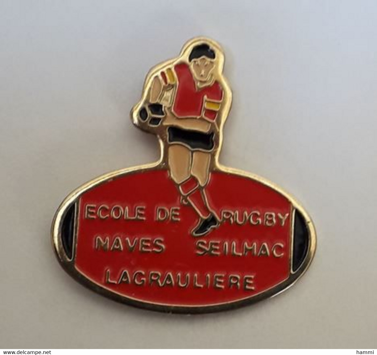 QQ198 Pin's école Rugby Naves Seilhac Lagraulière Corrèze Achat Immédiat - Rugby