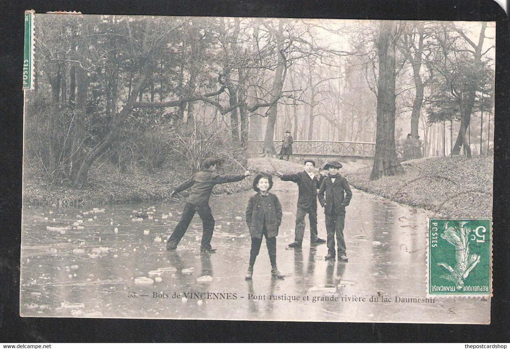 CPA94 BOIS DE VINCENNES PONT RUSTIQUE ET GRANDE RIVIERE DU LAC DAUMESNIL ENFANT SUR GLACE MORE FRANCE FOR SALE @1 - Sonstige & Ohne Zuordnung