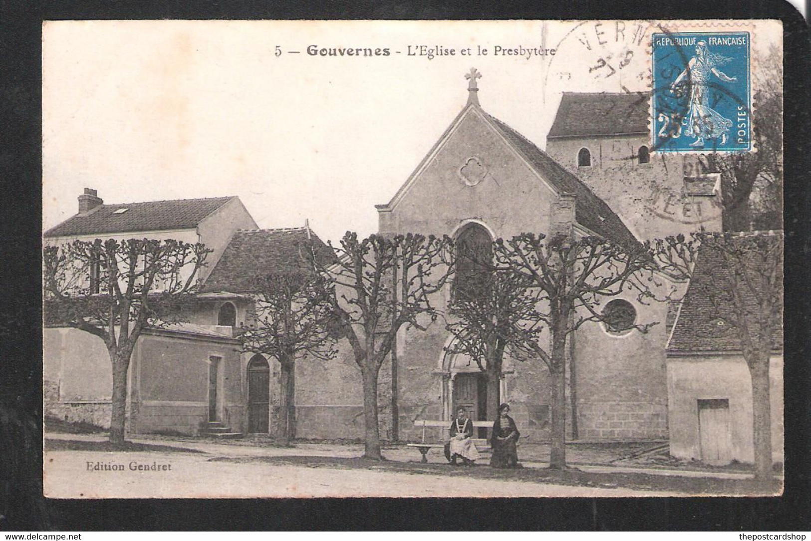 CPA 77 GOUVERNES No.5 L'EGLISE ET LE PRESBYTERE EDITION GENDRER MORE FRANCE LISTED FOR SALE @1 EURO OR LESS - Autres & Non Classés