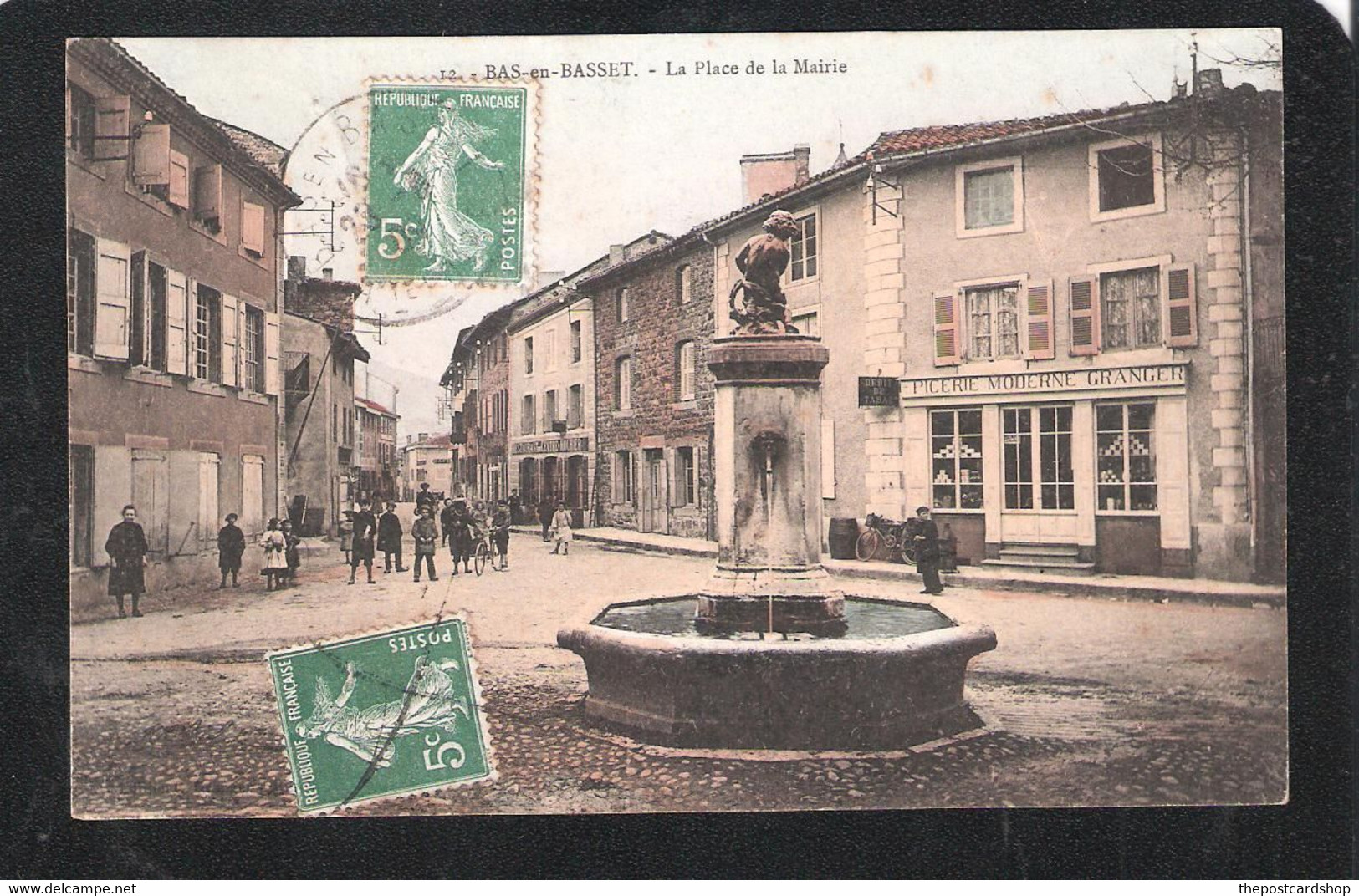 CPA 43 Haute Loire Bas En Basset La Place De La Mairie No12 Epicerie Moderne Granger  MORE FRANCE FOR SALE@1 EUR - Sonstige & Ohne Zuordnung