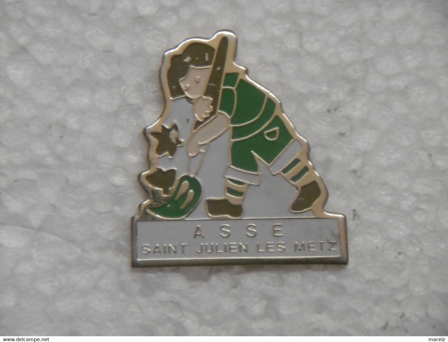 Pin's - Ville SAINT-JULIEN LES METZ ASSE - Pins Badge - Basketball