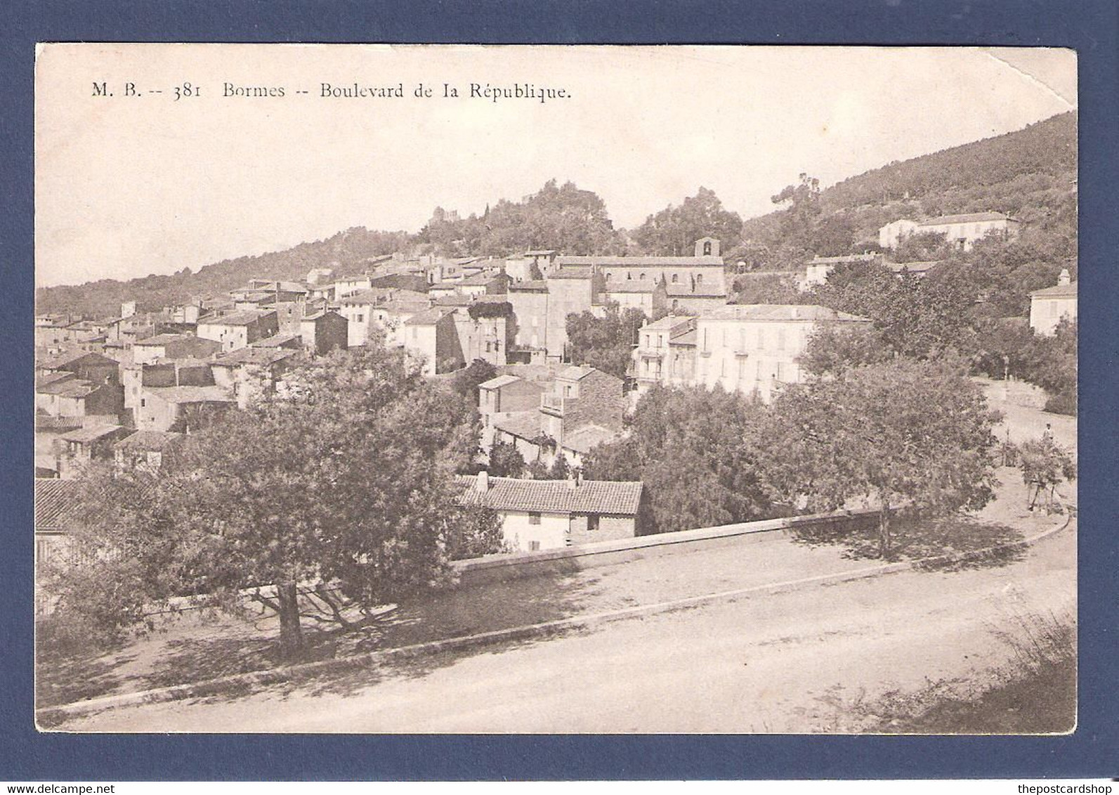 CPA FRANCE VAR 83 - BORMES - Boulevarde De La République MB 381 - Bormes-les-Mimosas