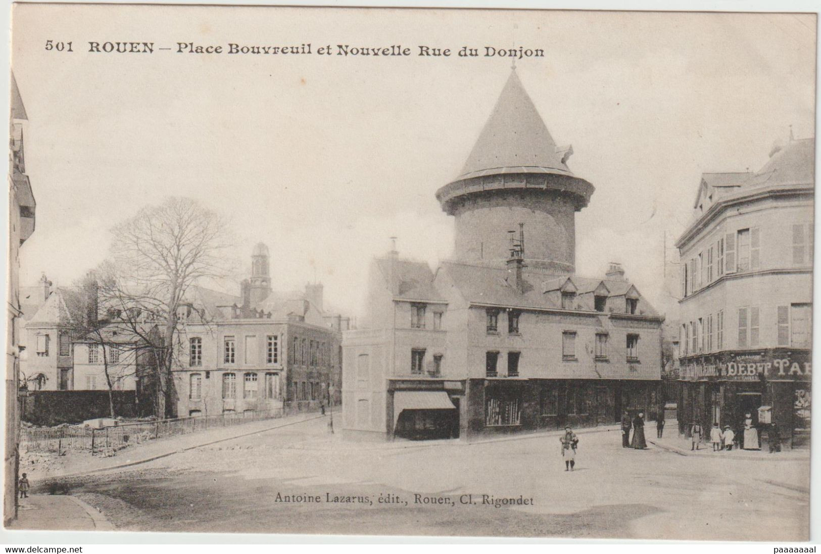 ROUEN  LA PLACE BOUVREUIL ET NOUVELLE RUE DU DONJON - Rouen