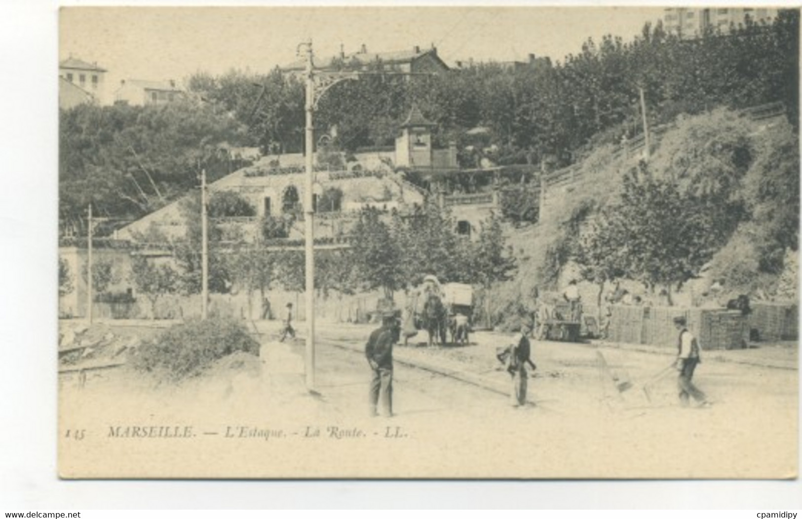 13/MARSEILLE - L'ESTAQUE - La Route (ANIMEE, CALECHE) - L'Estaque