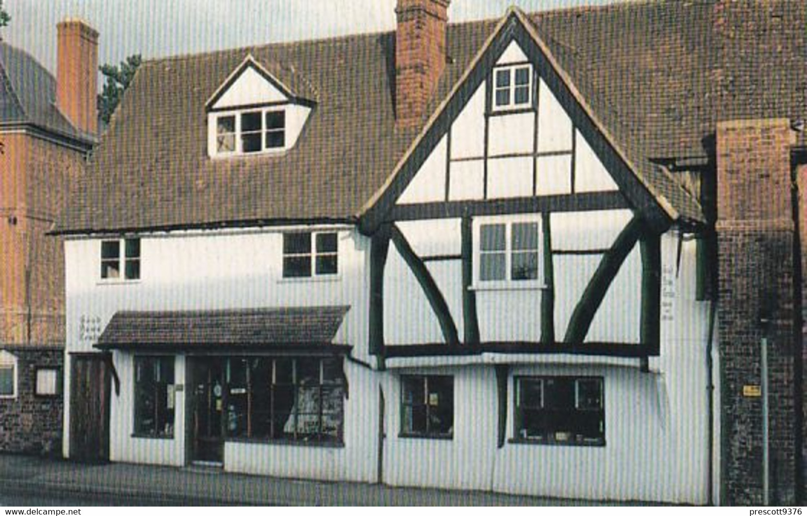 Unused  Postcard, Gloucestershire, Good News Centre, Newent - Cheltenham