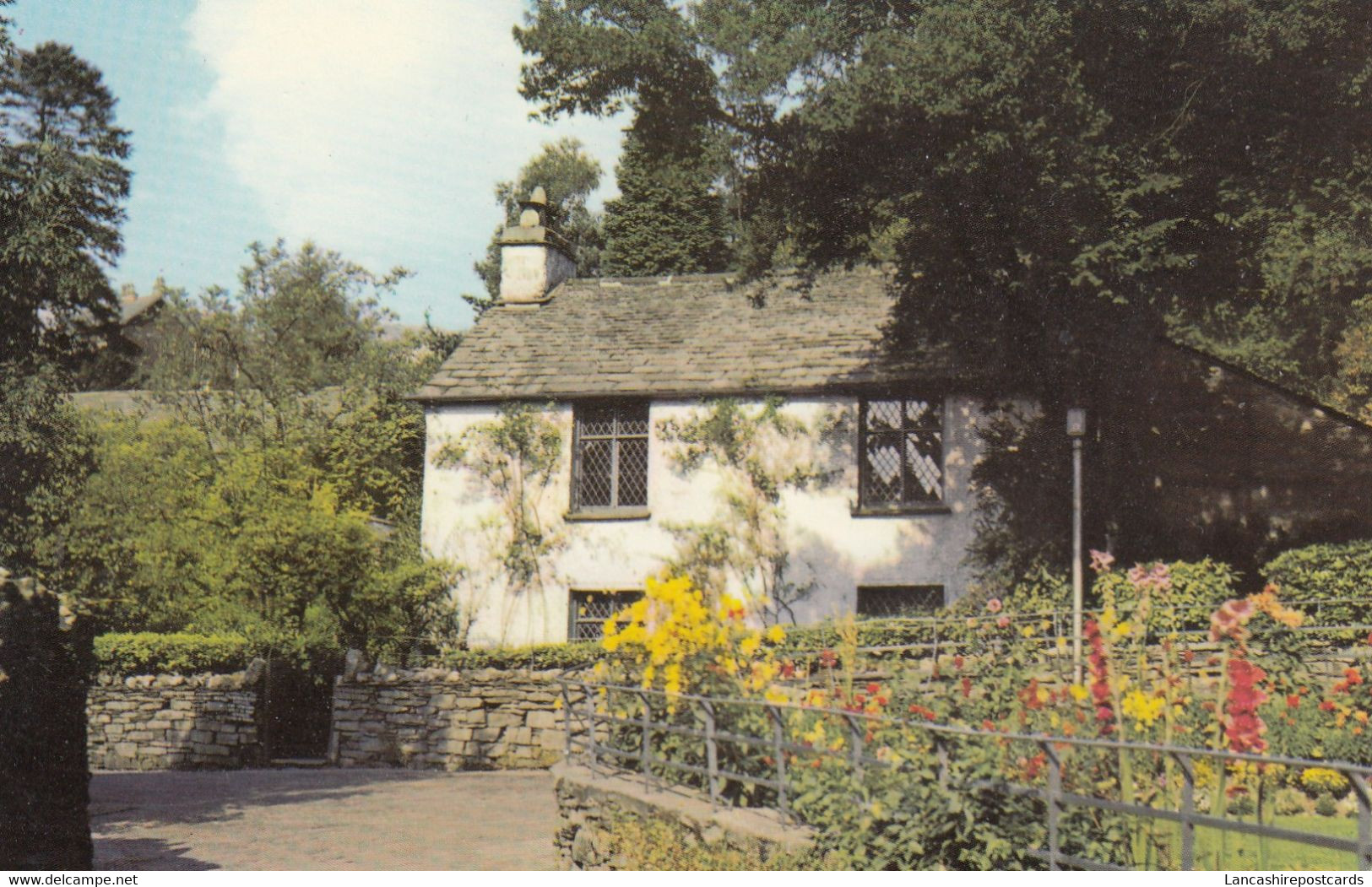 Postcard  Dove Cottage Grasmere Home Of Wordsworth My Ref B14469MD - Grasmere