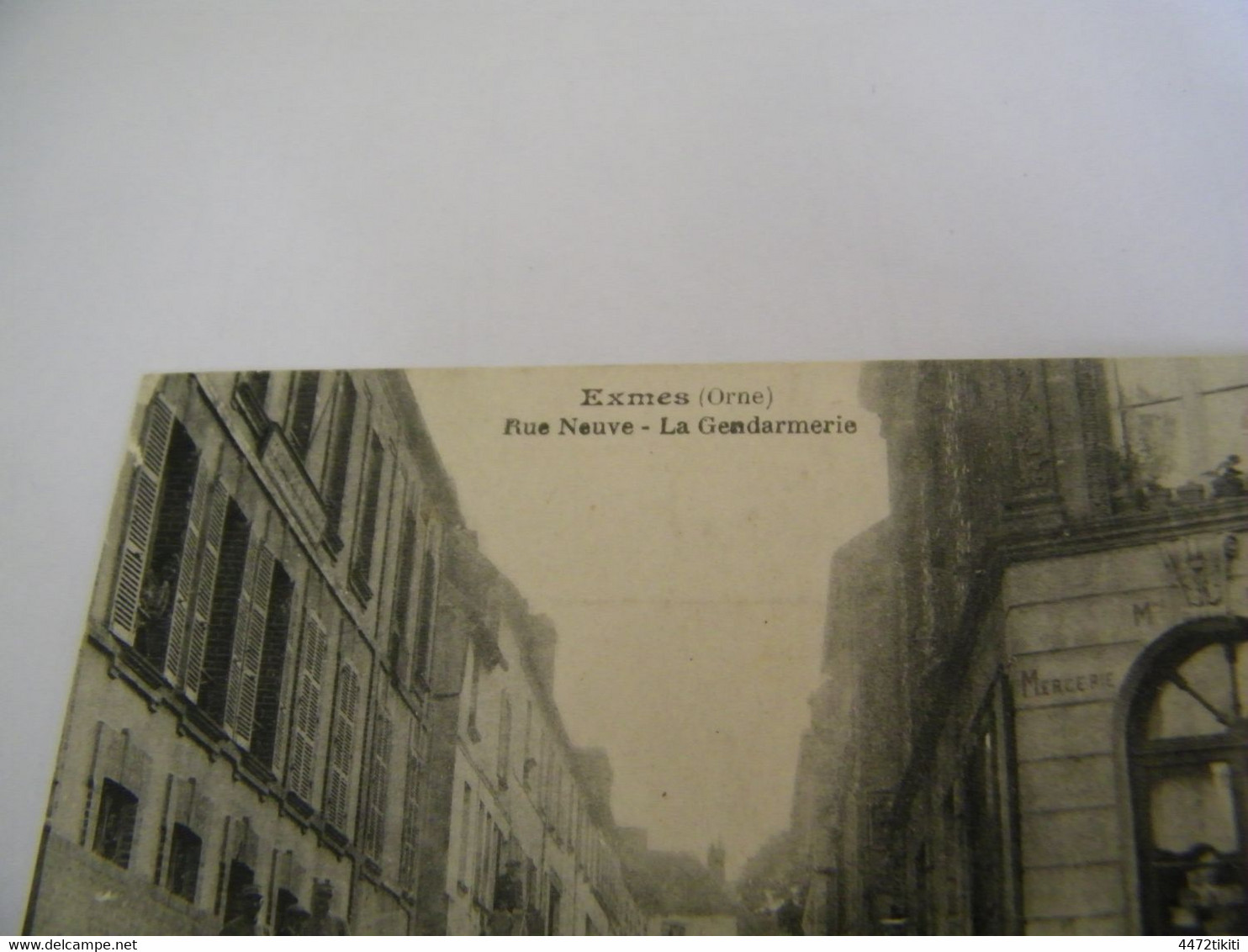 CPA - Exmes (61) -Rue Neuve - La Gendarmerie - Mercerie Digeon - 1910 - SUP  (FI 36) - Exmes