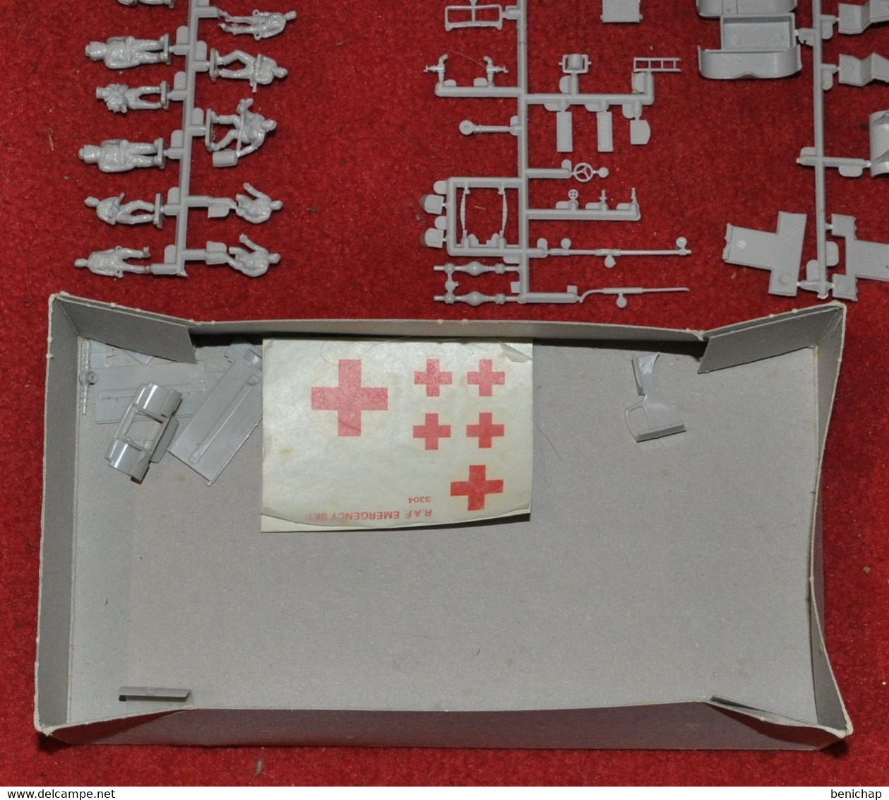 AIRFIX - ROYAL AIR FORCE EMERGENCY SET - SERIE 3 - 1:72 - Camions & Remorques