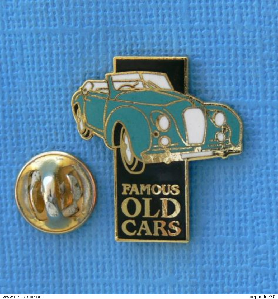 1 PIN'S //  ** CÉLÈBRES VOITURES ANCIENNES / JAGUAR 240 MK2 ** . (F.B) - Jaguar