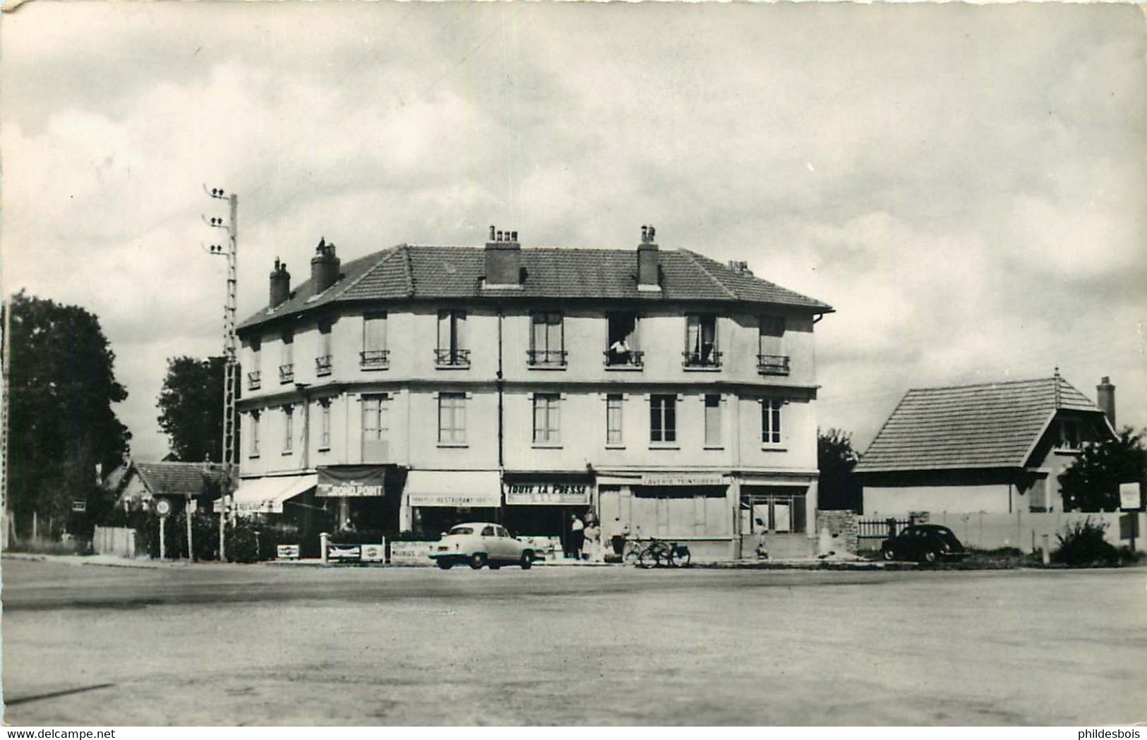 ESSONNE  SAINTE GENEVIEVE DES BOIS L'Etoile Place Stalingrad ( Cpsm ) - Sainte Genevieve Des Bois