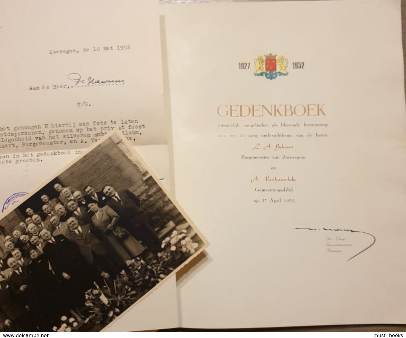 (ZWEVEGEM) Gedenkboek + Foto Ambtsjubileum L.A. Bekaert En A. Vanhaverbeke. - Zwevegem